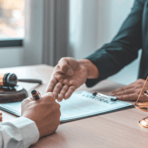 АХҚО-ның еңбек құқығы